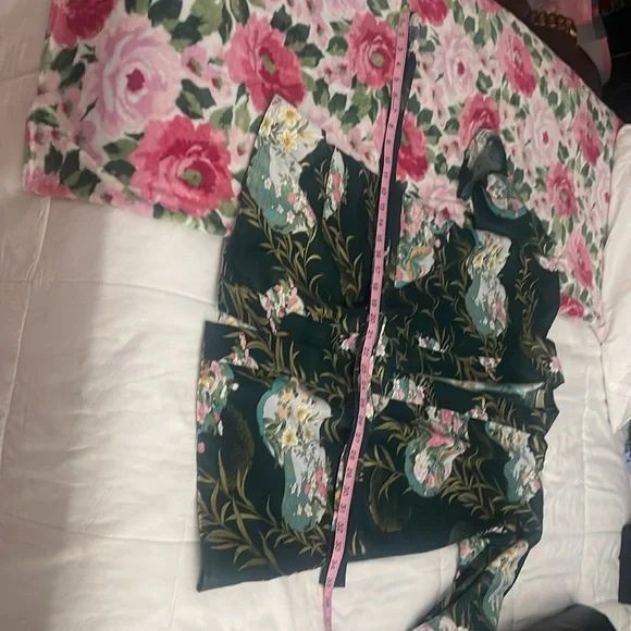 Gorgeous Robe - Picture 7 of 10